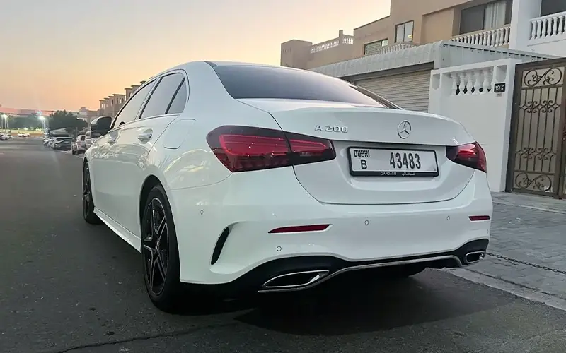 renting mercedes benz a2200 in dubai