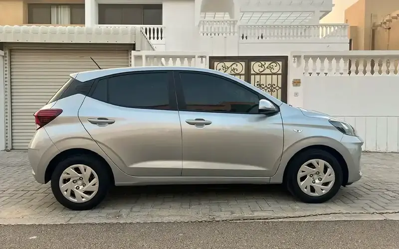 Rent a Hyundai i10 in Dubai