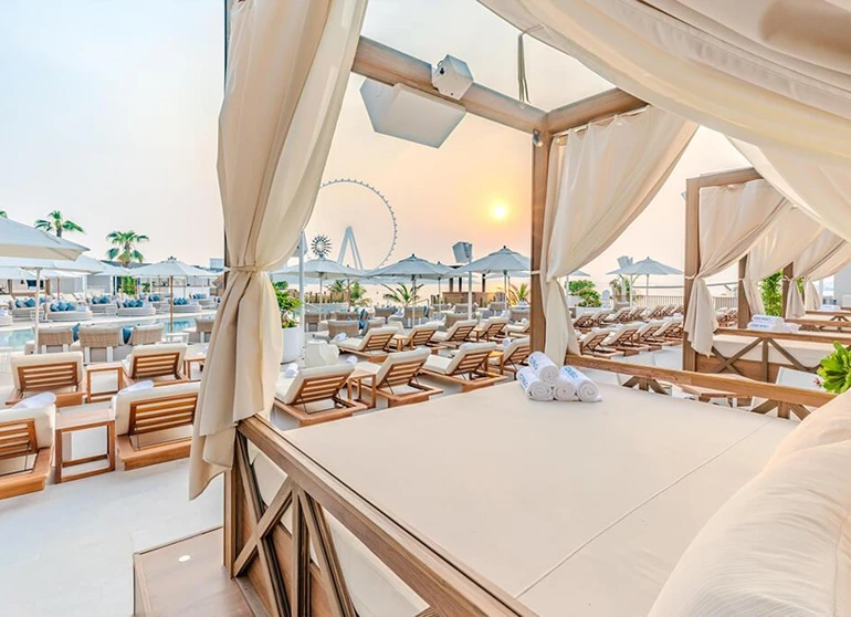 کلاب ساحلی کاو یکی از بهترین کلاب های دبی