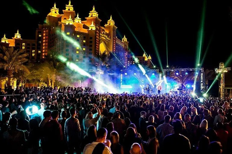 کلاب ساحلی نسیمی یکی از بهترین کلاب های دبی