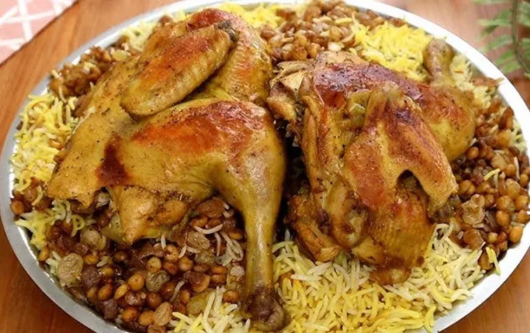 مرغ کابلی از غذاهای سنتی عمان