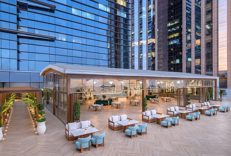 هتل کنراد یکی از هتل های دبی