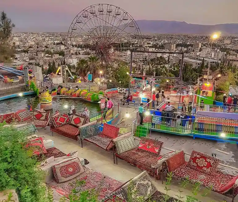 لونا پارک از بهترین پارک های شیراز