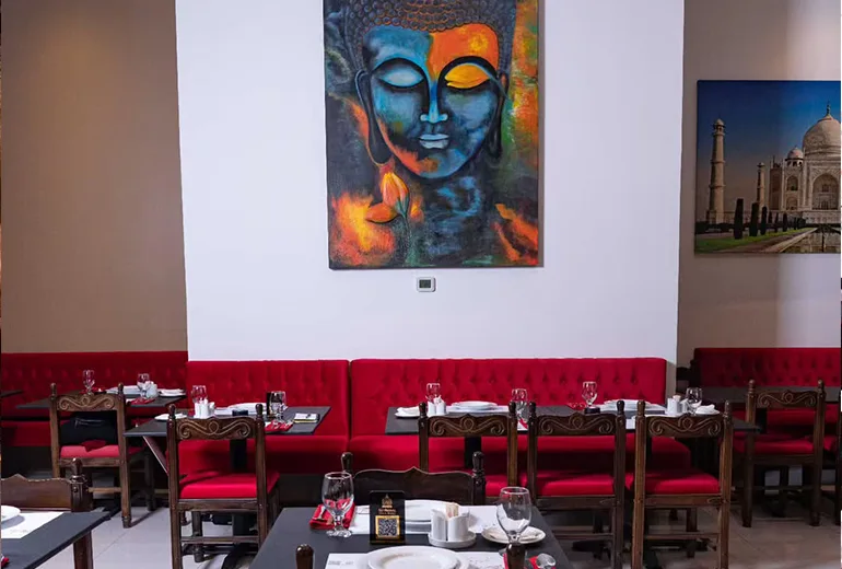 رستوران تاج محل از بهترین رستوران های تهران