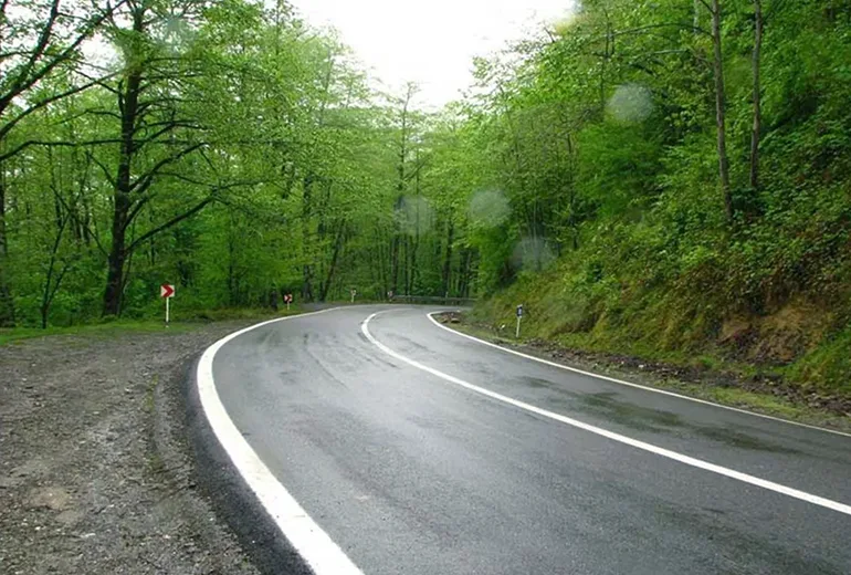 جاده عباس‌آباد – کلاردشت ​ برای ایرانگردی با ماشین