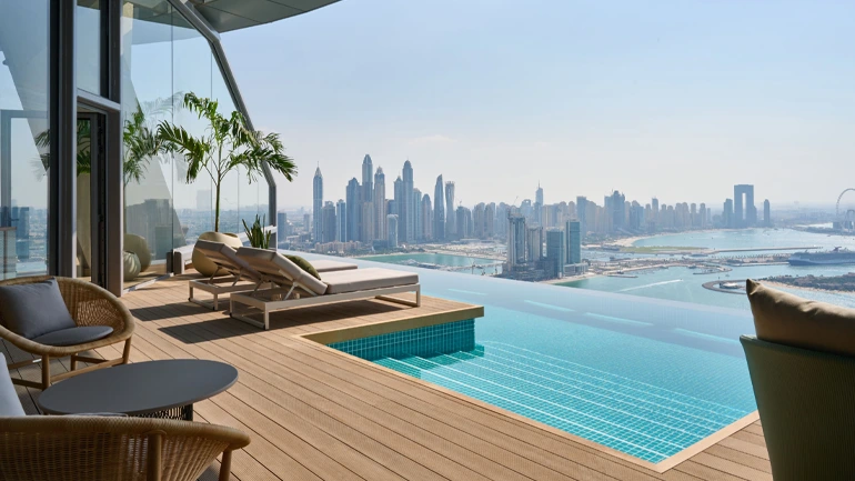 استخر اینفینیتی از استخرهای دبی