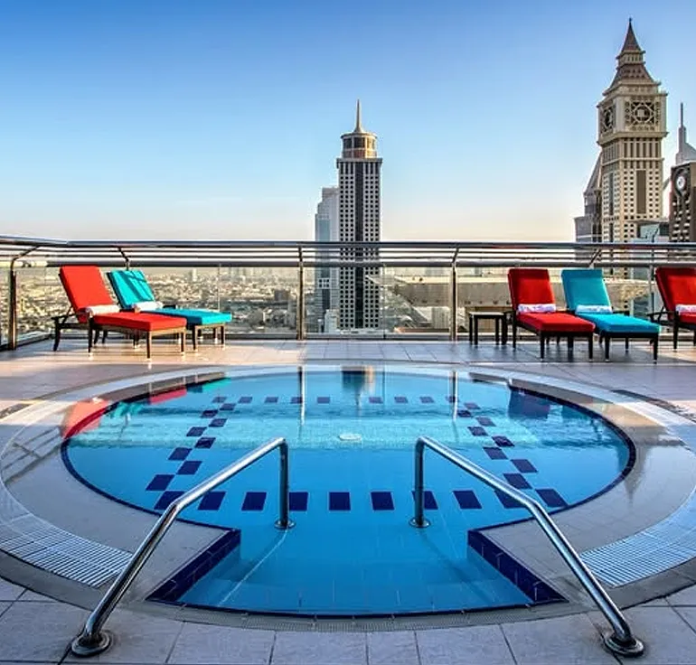 استخر هتل فورپوینتس بای شرایتون از استخرهای دبی