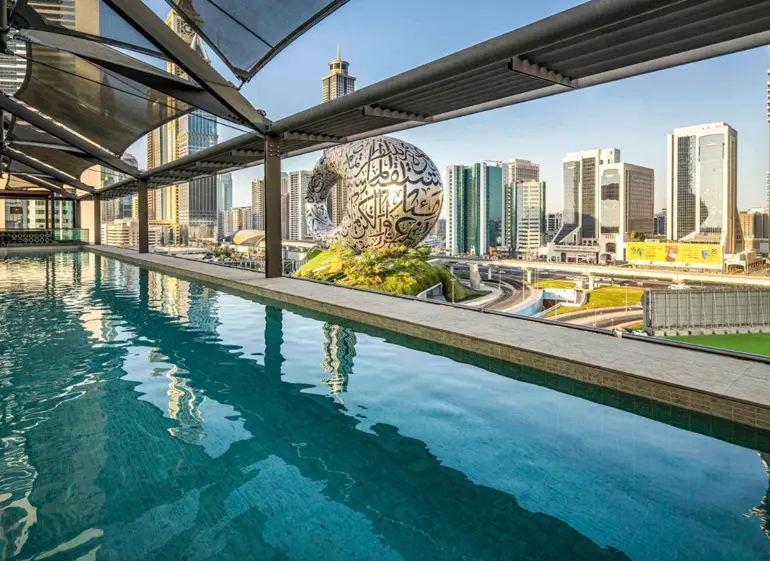 استخر وان سنترال از استخرهای دبی