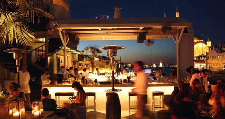 کلاب روبی از بهترین کلاب های استانبول