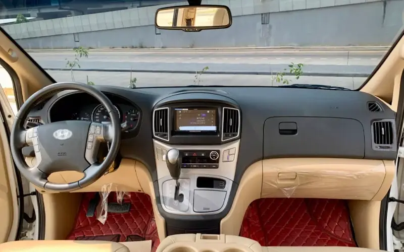رنت ون هیوندای H1 در دبی