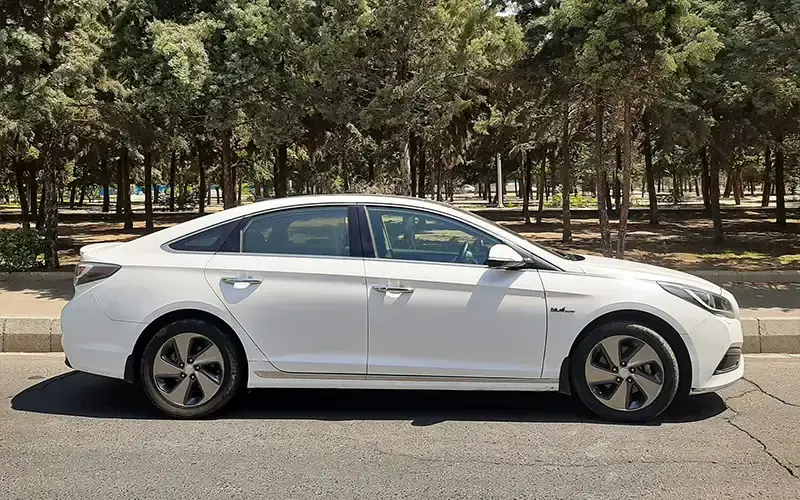 Hyundai Sonata YF Rental with Driver in Iran