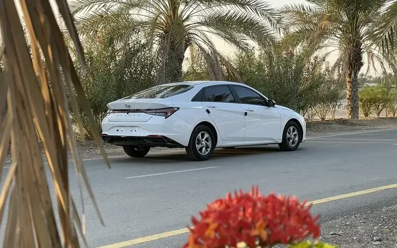 اجاره هیوندای النترا SE 2021 در عمان