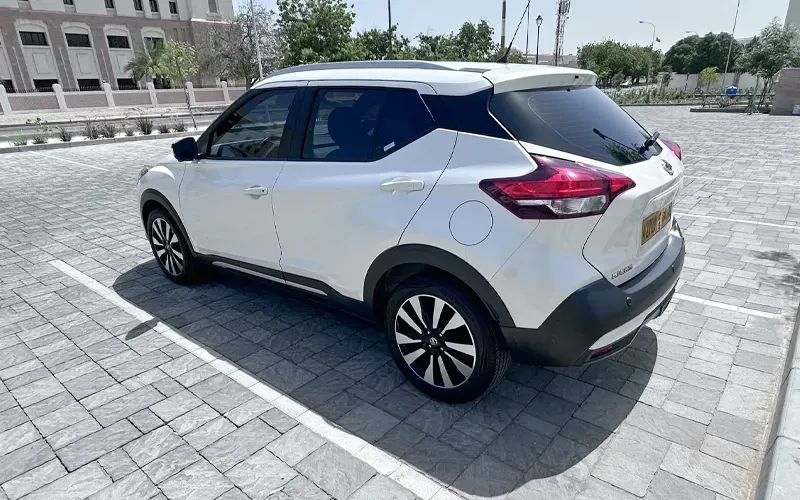 اجاره نیسان کیکس در مسقط