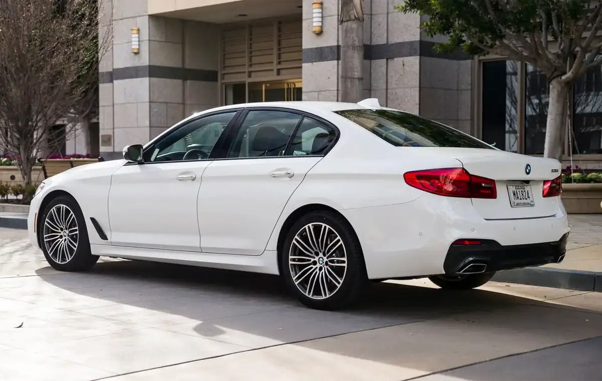 کرایه بی‌ام‌و BMW 520 در استانبول