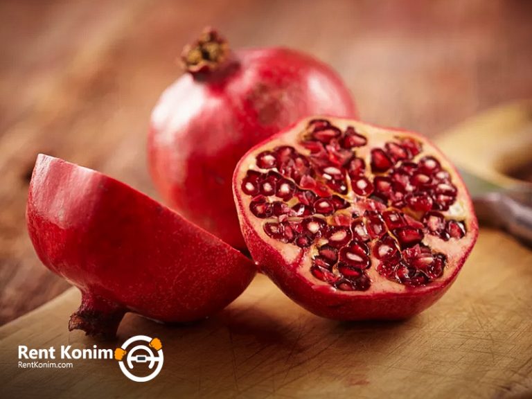 you should eat pomegranate in yalda night