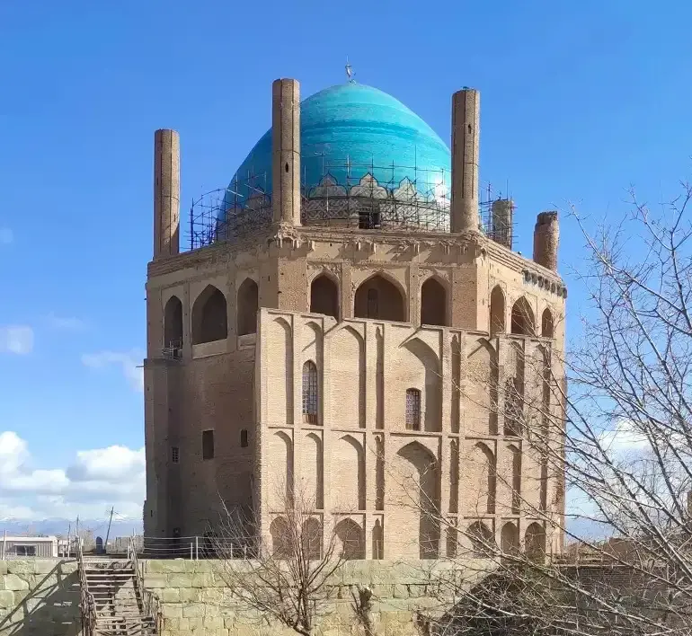 Soltaniyeh Dome: A Marvel of Ilkhanid Architecture
