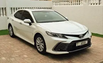 toyota-camry-le