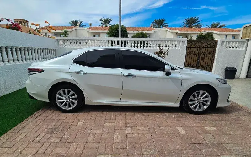 Rent a Toyota Camry Le in Dubai